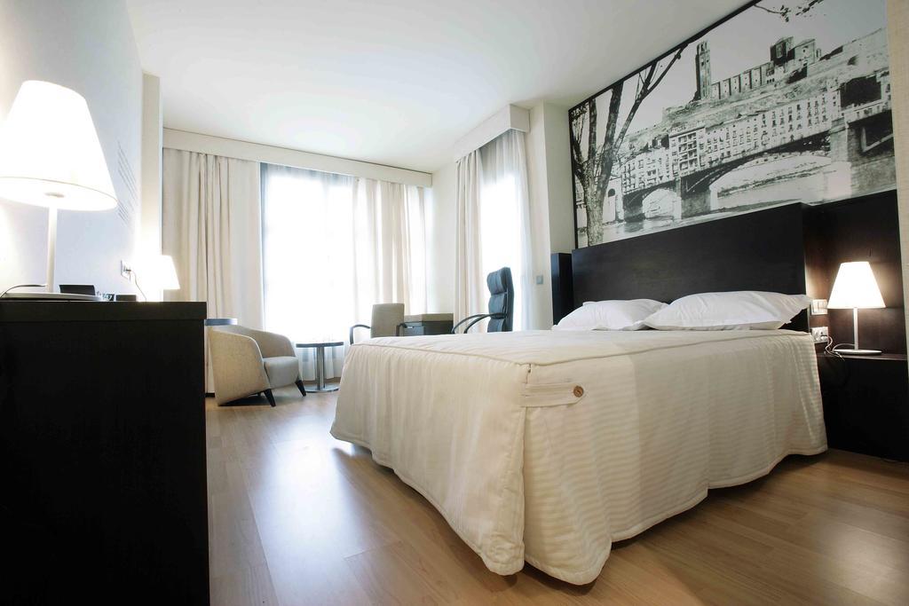 Double Room,1278875926:JPEG
